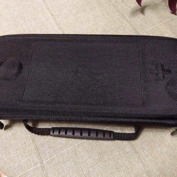 ButterFox Grip Carry Case for Nintendo Switch - Picture 1 of 4